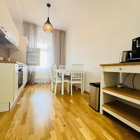 아파트 Living Eggenberg 17 그라츠
